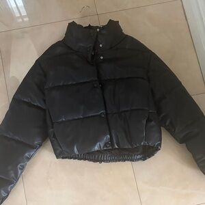 Zara Black Cropped Puffer Jacket